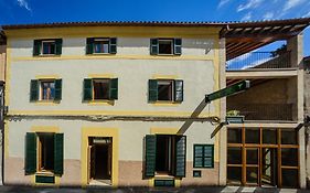 Embat - Hostel