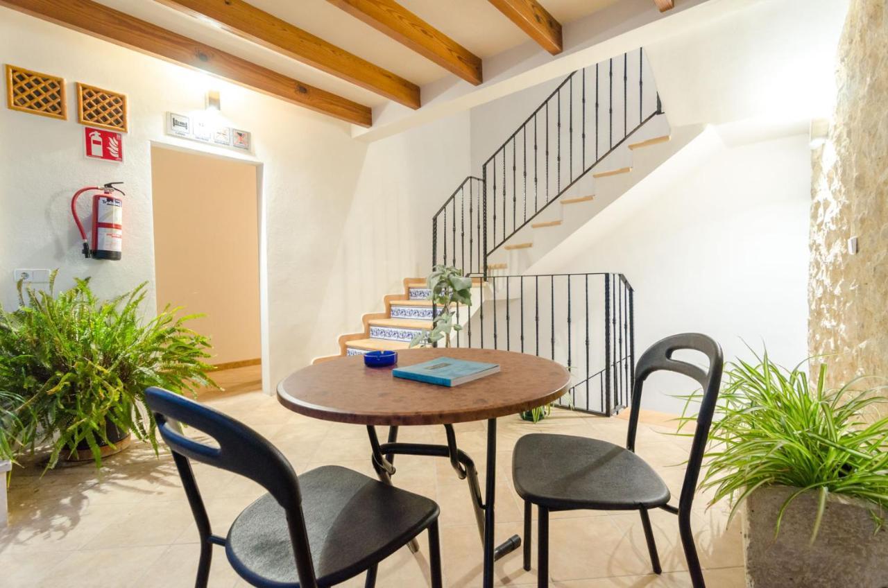 Embat - Hostel Montuiri  Zewnętrze zdjęcie